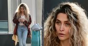 Posępna Paris Jackson snuje się po mieście w towarzystwie psiaka (ZDJĘCIA)