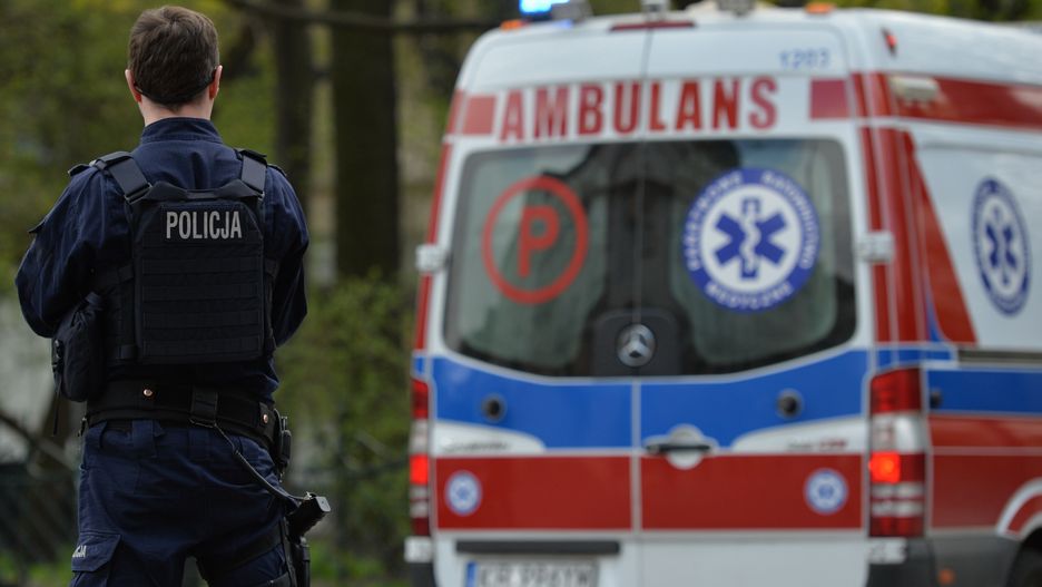 Biała pod Płockiem. Tir wjechał w osobówkę. Dwie osoby nie żyją