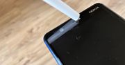 Wystarczy słomka, a telefon będzie jak nowy. Sprawdź ten prosty trik