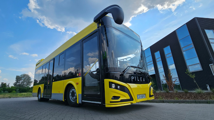 Autobus Pilea 8,6E