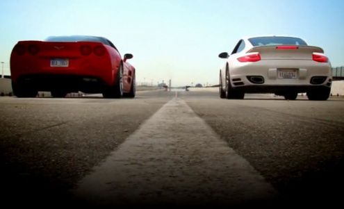 Drag Race Chevrolet Corvette ZR1 versus Porsche 911 Turbo [wideo]