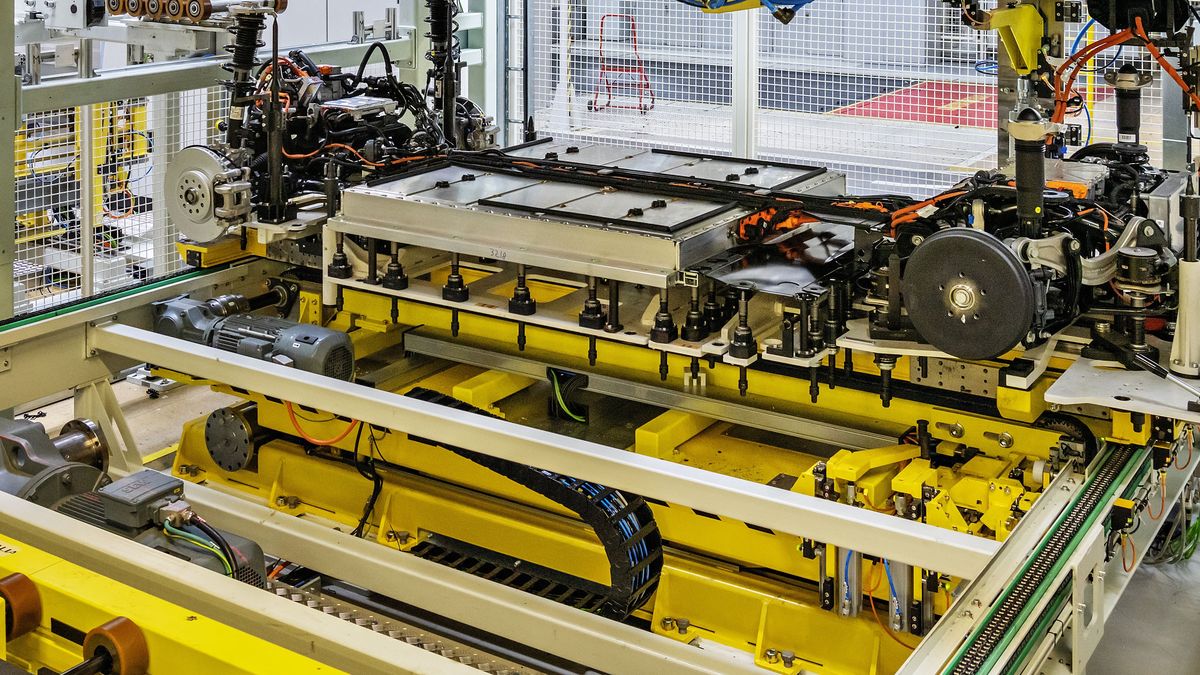 Producenci samochodów szukają nietypowych sposobów na rozwiązanie problemu z półprzewodnikami