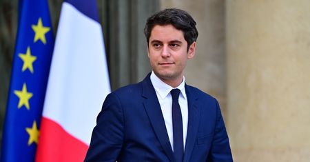 Premier Francji zachęca do "eksperymentowania". Urzędnicy mogą się ucieszyć
