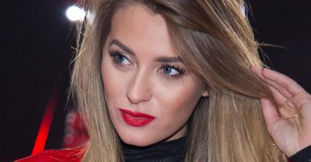 Smutna Zawadzka wyznaje: "Spędzam święta przy babci w szpitalu"