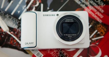 Samsung Galaxy Camera - aparat przyszłości bez przyszłości [test]