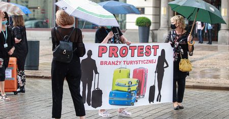 Warszawa. Branża turystyczna protestuje na ulicach