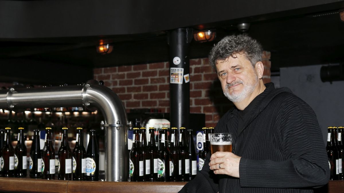 Były polityk rozwija swoje alkoholowe biznesy.