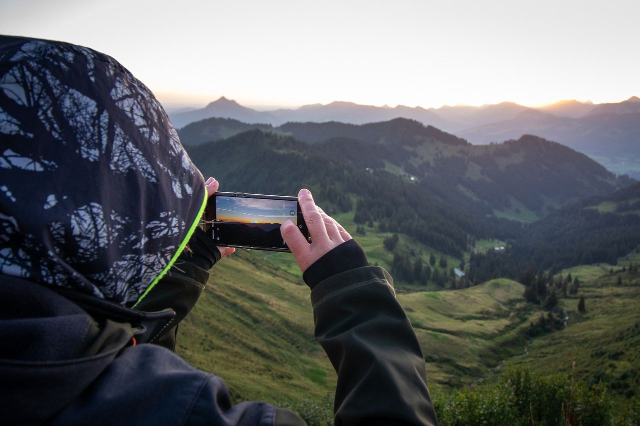 Wakacje ze smartfonem w górach