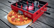 PizzaHut znowu zaskakuje. Piłkarzyki jako pudełko na pizzę
