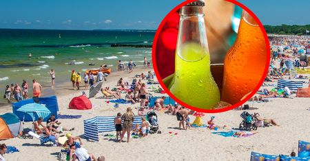 Zimne napoje na plaży? Ten trik sprawdzi się nawet w upał