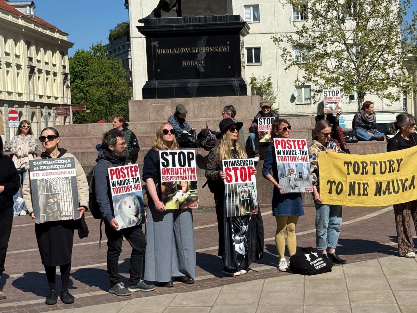 Nie dla torturowania zwierząt w imię nauki!
