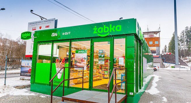 Żabka otwiera się pod skocznią w Wiśle