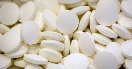 Leki przeciwzakrzepowe - jak działają, kiedy warto, a kiedy nie należy ich stosować
