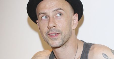 Nergal pokazał zdjęcie z przeszłości. Był wtedy chory