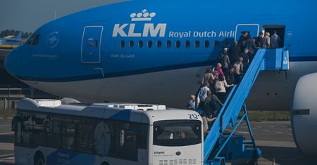 Lotnisko w Amsterdamie odwoła latem tysiące rejsów. To wpłynie na całą Europę