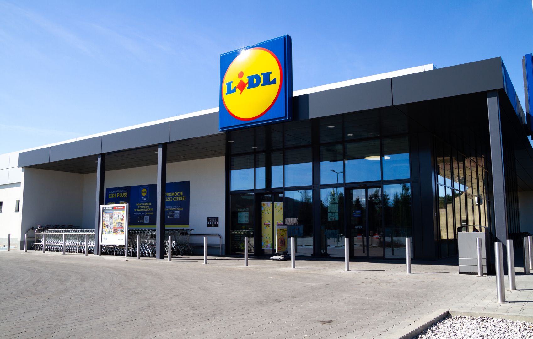 Bierzesz osiem, płacisz za cztery. Lidl szaleje. Ale jest haczyk