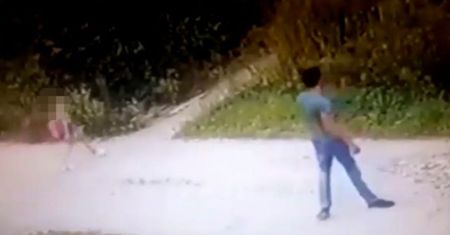 Przerażające wideo. 30-latek zaczaił się na dziecko
