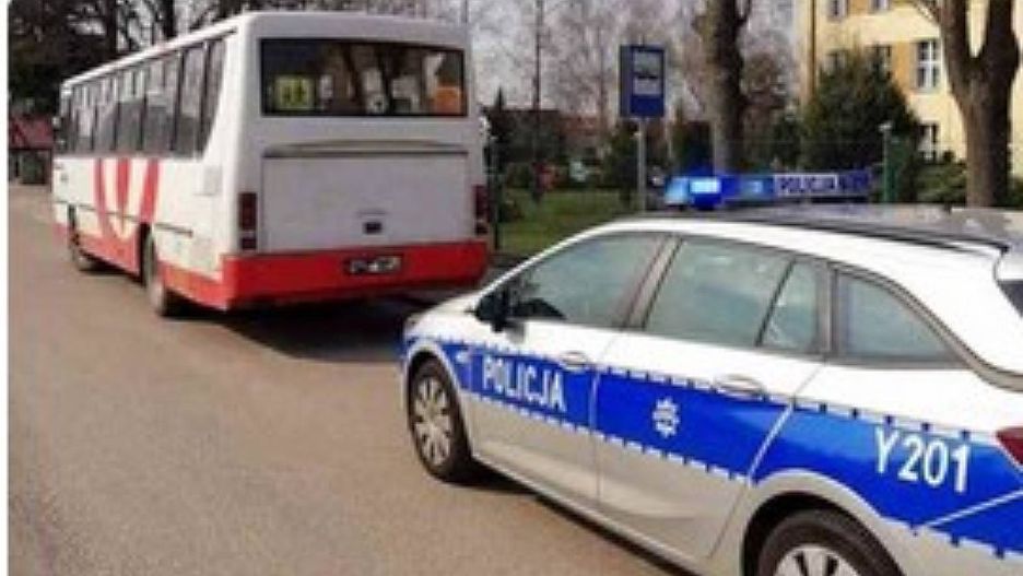 Kierowca przewoził pasażerów bez uprawnień