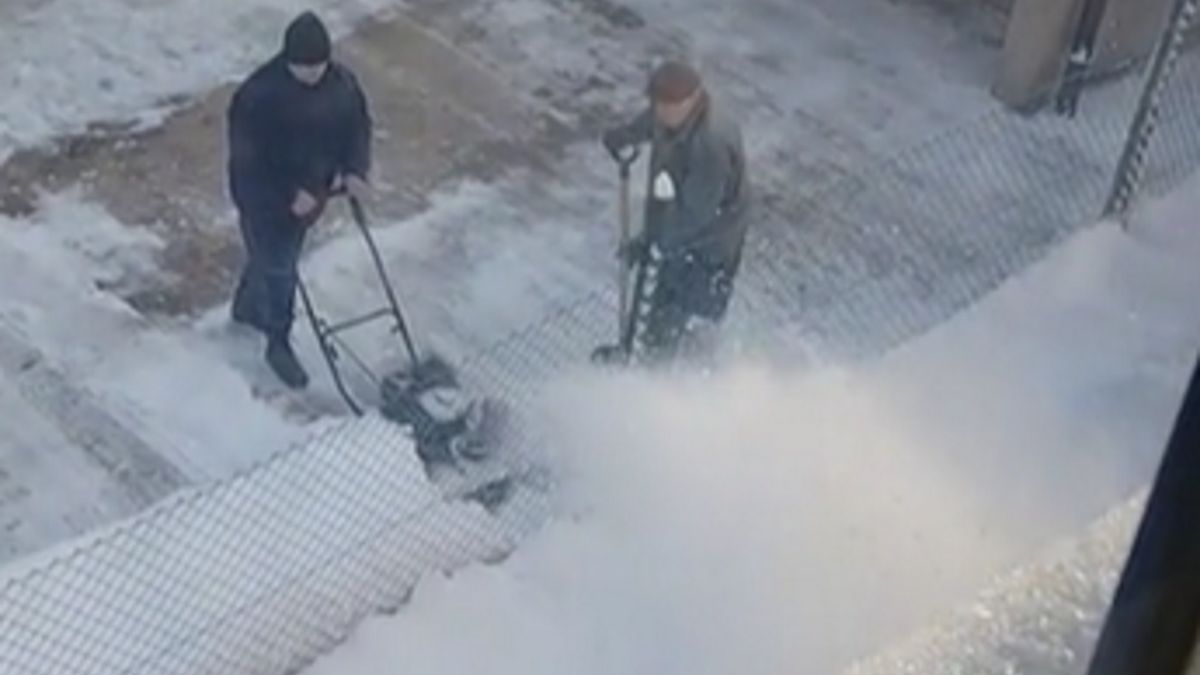 Sposób odśnieżania zbulwersował internautów