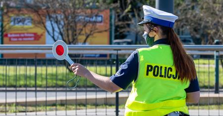 Warszawa. "Bezpieczna majówka 2021". KSP: Będzie więcej kontroli na drogach