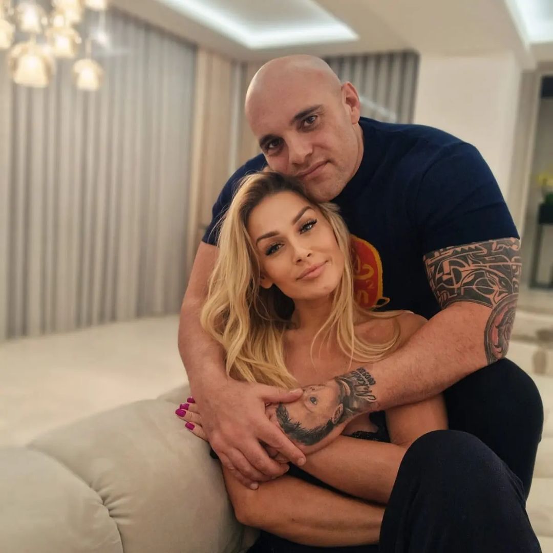Dominik Abus z "Gogglebox" pokazał, jak wyglądał z włosami!