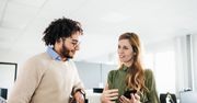 Jak prawidłowo udzielać feedbacku? Potraktuj go jak prezent