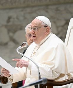 Komunikat Watykanu o papieżu. "Kontynuuje leczenie"