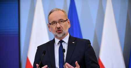 Kiedy koniec maseczek? Ważne słowa Adama Niedzielskiego