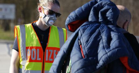 Austria. Seria ataków z użyciem noża. Pięć osób rannych