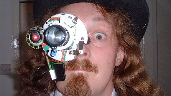 Laserowy monokl - rodem z filmu Star Trek (wideo) 1