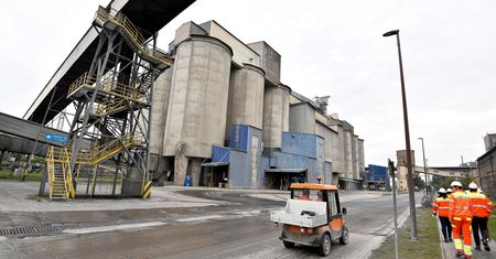 Kończy się węgiel, więc może zabraknąć cementu. To oznacza kłopoty inwestycyjne