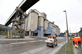 Kończy się węgiel, więc może zabraknąć cementu. To oznacza kłopoty inwestycyjne