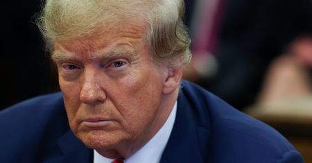 Dziwne zachowanie Donalda Trumpa. Media piszą o "zrelaksowanym nastroju"