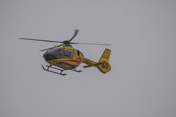 Dramat podczas zabawy w Zagórzu. 7-latka nie żyje. Są nieoficjalne ustalenia