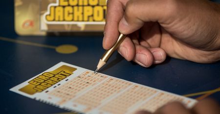 Wielkie pieniądze w Wigilię. Dwie wygrane wygrane w Eurojackpot w Polsce