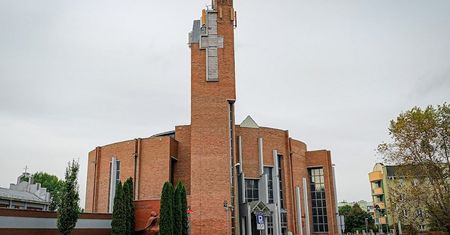Ksiądz w Toruniu przerwał mszę. Ogłosił to wiernym