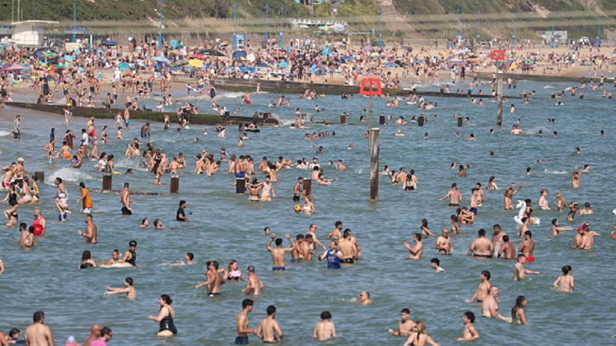 Co Polacy robią na wakacjach?