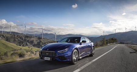 Maserati Ghibli zniknie z rynku w 2024 roku. Wraz z nim doładowane V8
