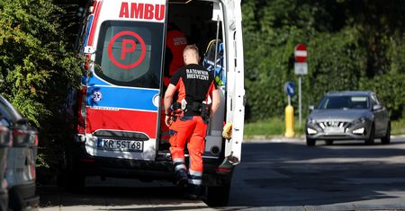 W czasie grzybobrania pogryzły go psy. Mężczyzna nie żyje. Jest śledztwo