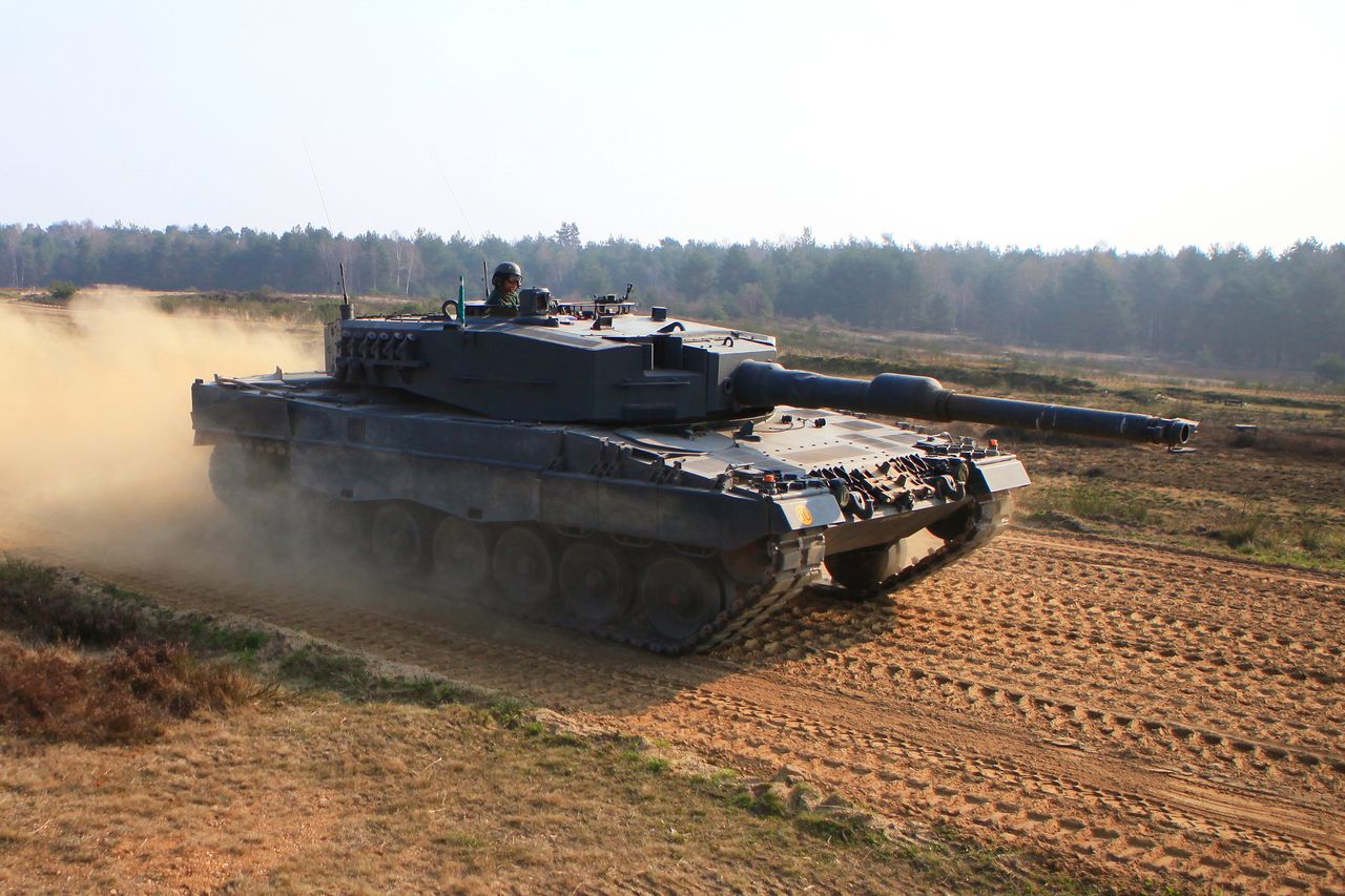 Słowacka umowa z Niemcami. Dostaną Leopardy 2 w zamian za antyczne BMP-1
