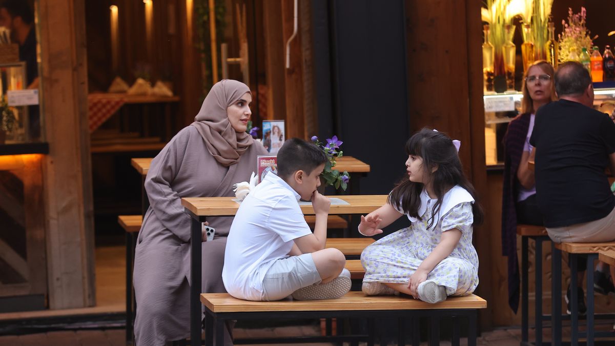 Arabscy turysci w Zakopanem. Nie jest to jedyne miasto w Polsce, do którego tak ochoczo jeżdżą