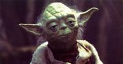 A gdyby mistrz Yoda mówił poprawnie? [wideo]