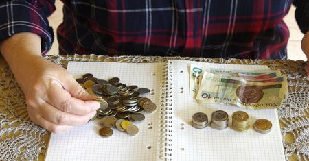 Czarny scenariusz dla kredytobiorców? "To oszczędzający mają większy problem"