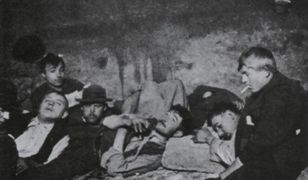 Hitler w młodości był włóczęgą. Wylądował w przytułku z tysiącem innych bezdomnych