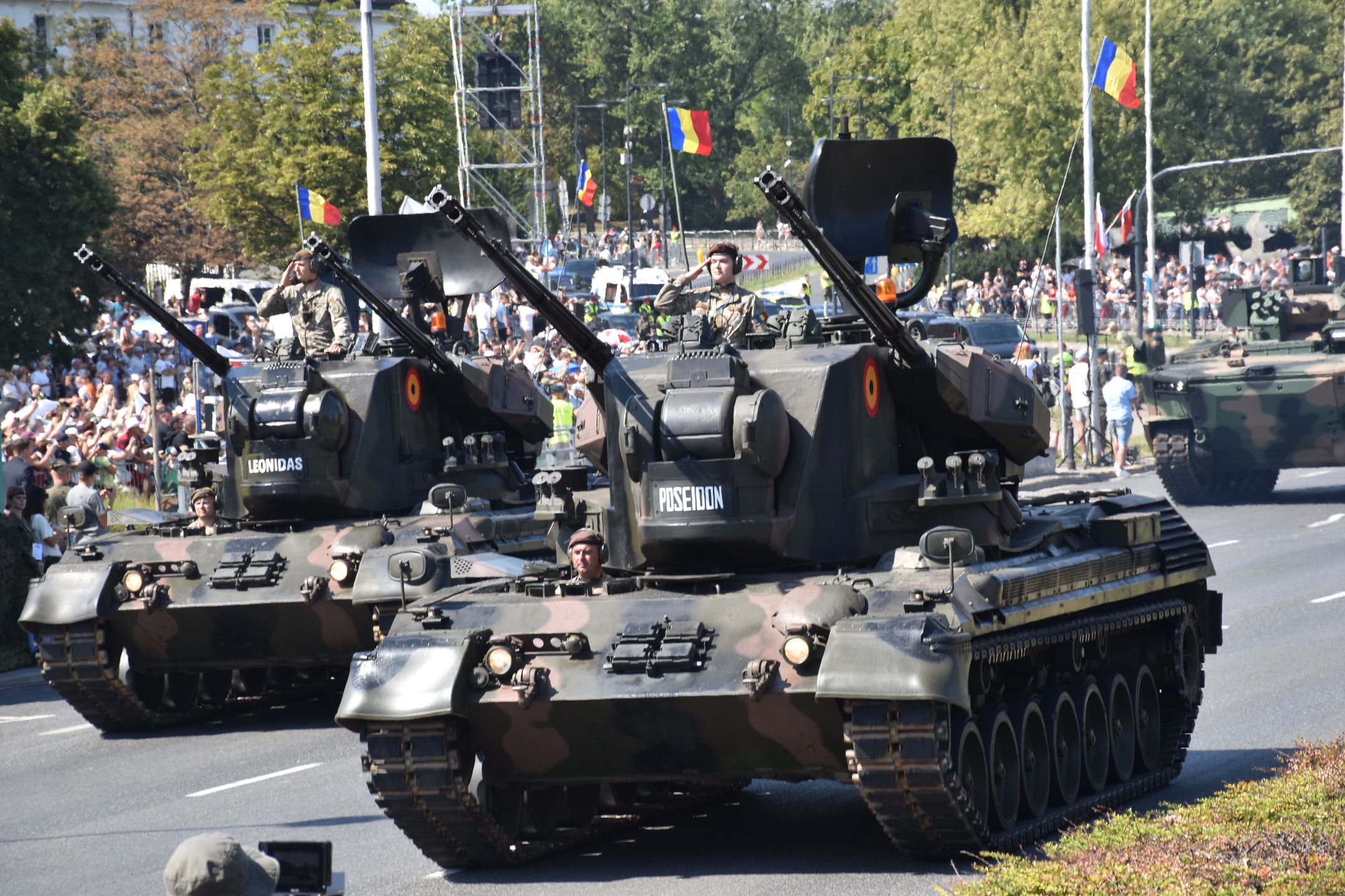 Siły sojusznicze na paradzie
