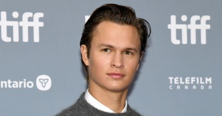 Ansel Elgort TŁUMACZY SIĘ z zarzutów seksualnej napaści na 17-letniej fance! "Źle zakończyłem naszą znajomość"