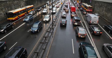 Warszawa tylko dla wybranych aut. Jakim samochodem nie wjedziesz?