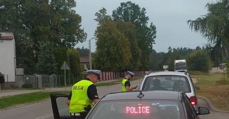 Wyprzedził nieoznakowany radiowóz. Wszystko na przejściu dla pieszych
