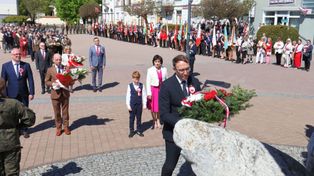 Tarnobrzeg: Tłumy na mszy i patriotycznych uroczystościach