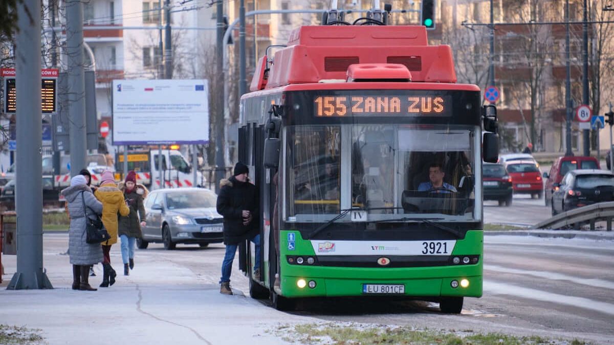 Trolejbus na linii nr 155